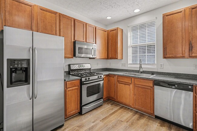 Photo - Wonderful 3 Bedroom 2.5 Bath Townhouse in West Park!