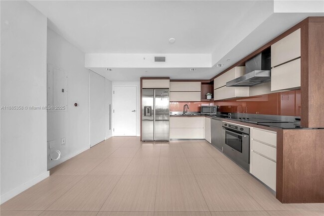 Photo - 2155 Washington Ct Unit 402