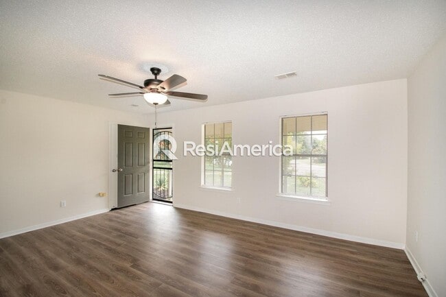 Photo - Newly Renovated 3/1.5 in Horn Lake