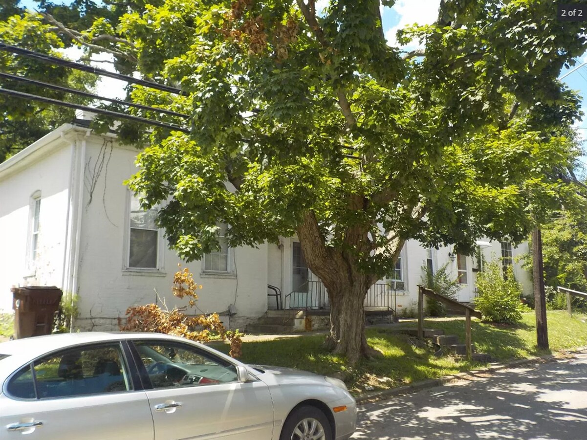 Photo - 124-128 S Burns Unit 124- S Burns -D