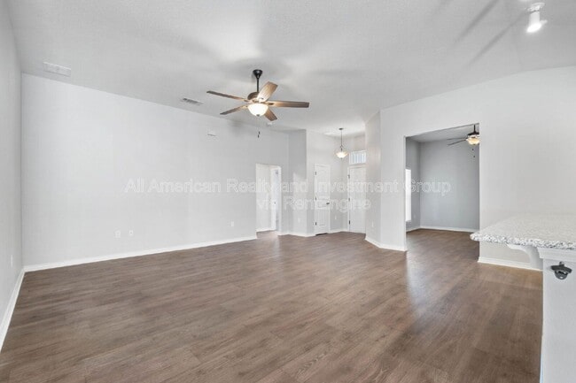 Photo - 2432 Frontera St