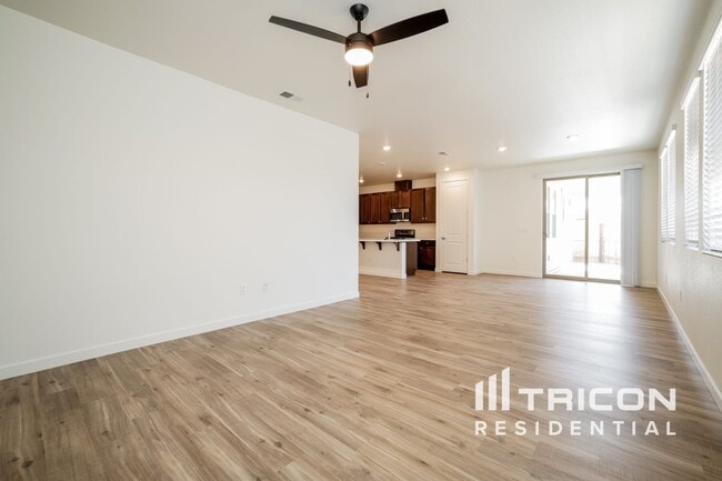 Photo - 2450 Snowbrush Ct