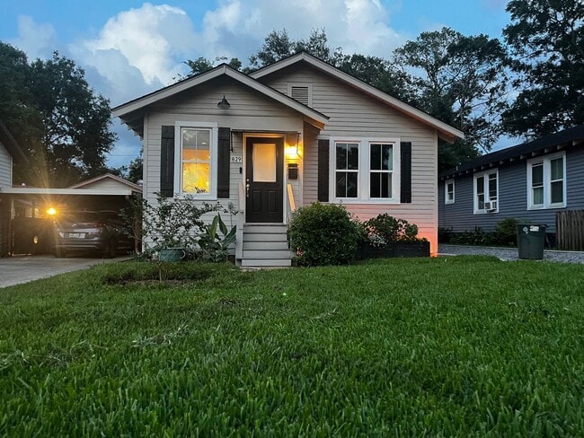 Charming Home In the Garden District- Idea... - Charming Home In the Garden District- Idea...