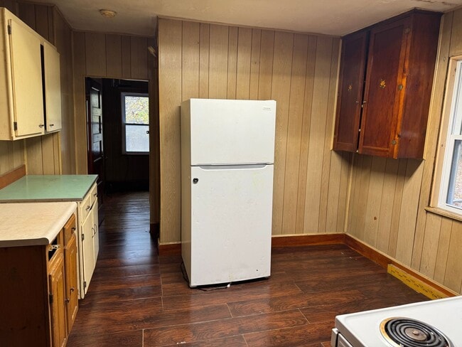 Building Photo - 13 Sullivan St Unit B Rental