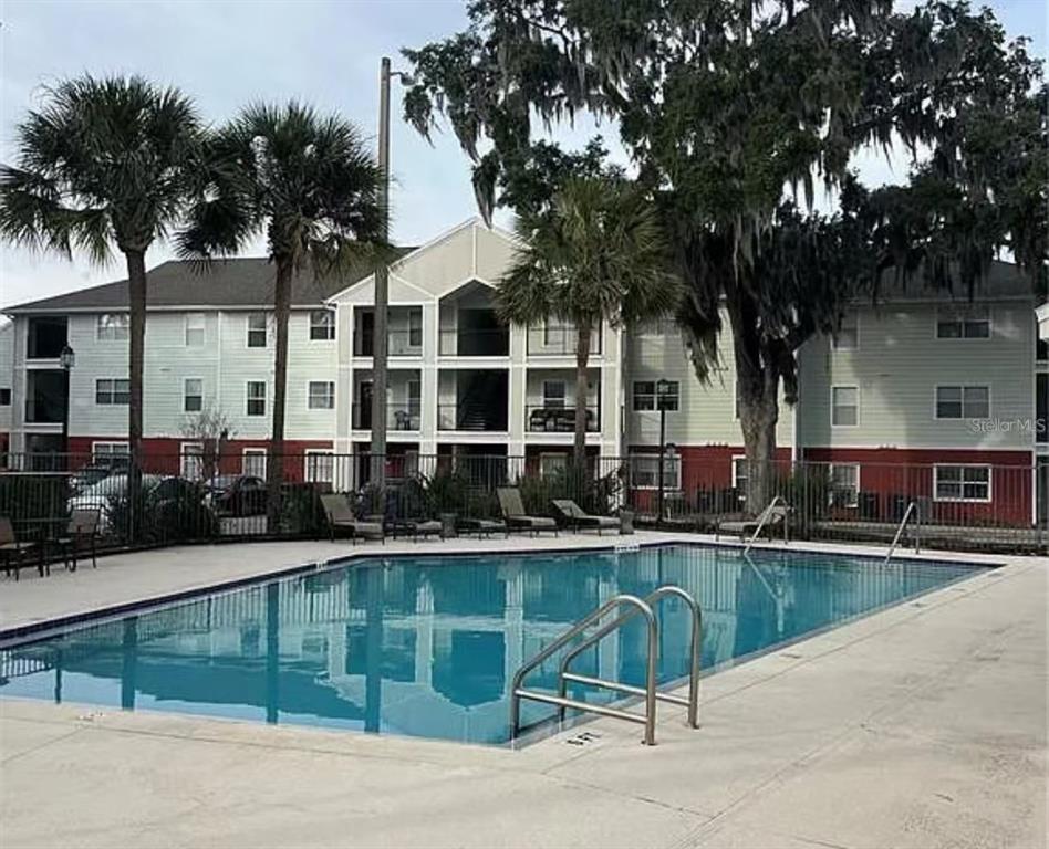 Photo - 2360 SW Archer Rd Unidad 602