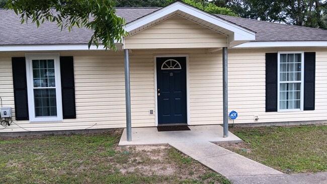 Front Door Closeup - 1741 Elvan Ave Unit Apt. B
