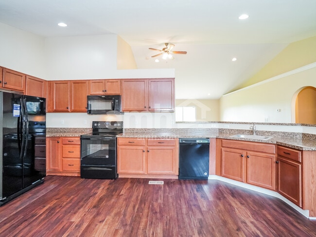 Photo - 1562 Tammy Louise Dr