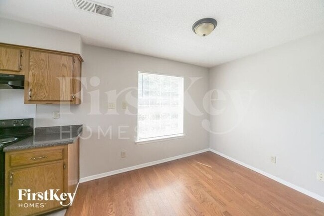 Photo - 5802 Ashridge Pl