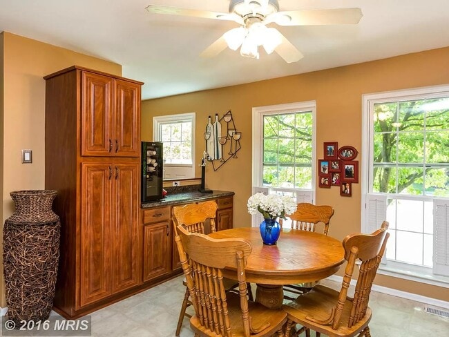 Photo - 8817 Stonebrook Ln