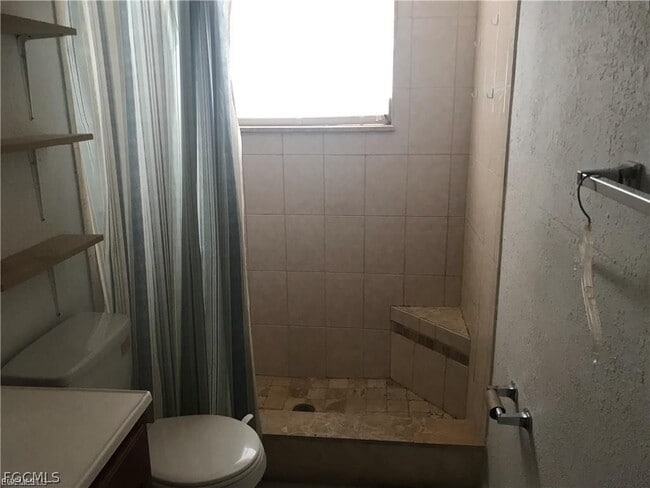 Photo - 1069 Southdale Rd