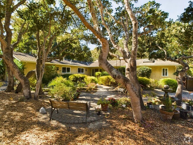 Building Photo - Luxury Living in Pebble Beach Rental