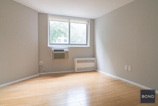 Building Photo - 520 Second Avenue Unit 500-9C Rental