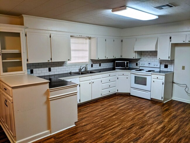 Photo - Charming Home Available Now!