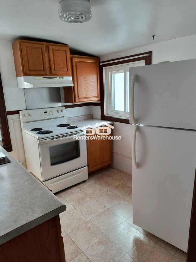 Photo - 275 Maryland Ave E