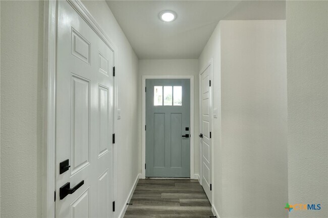 Photo - 1702 Wagon Gap Dr