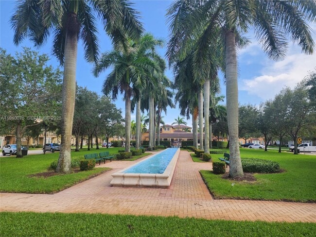 Photo - 14722 SW 12th St