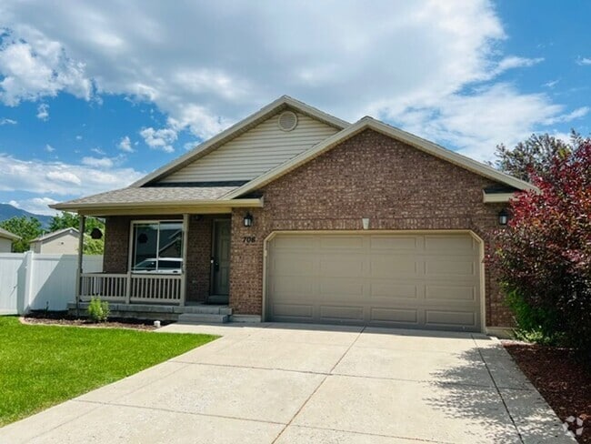 Building Photo - Beautiful patio home in Logan on Cul-de-sac