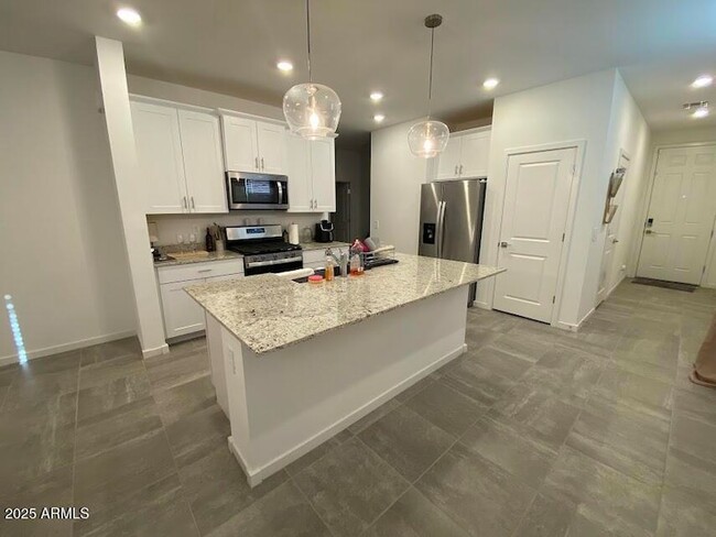 Building Photo - 3022 Hayden Rose Ave Rental