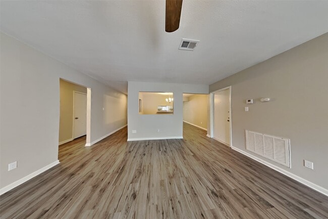 Photo - 3114 River Valley Dr