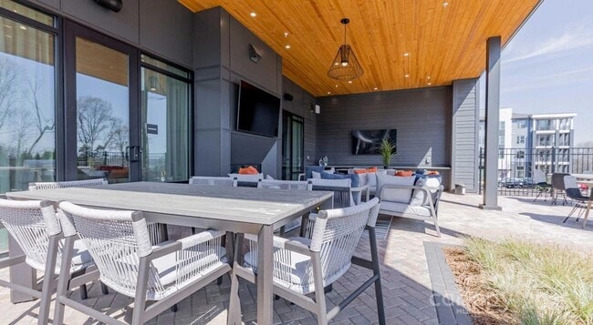 Photo - 305 Prine Pl Unidad B6