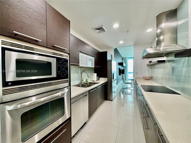 Photo - 7928 East Dr Unit 805