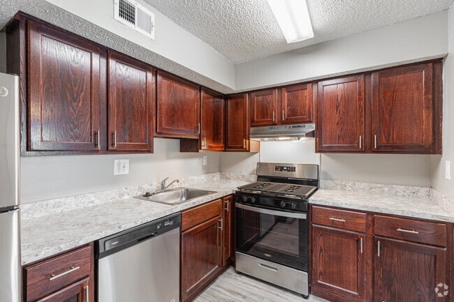 1 BR, 1 BA - 825SF - Kitchen