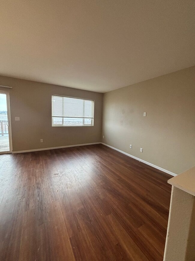 Photo - 3 Bedroom Townhome!