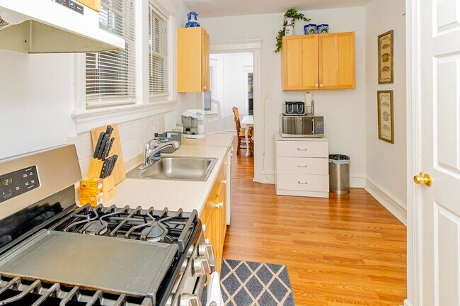 Photo - 5 N Newport Ave