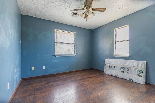 Photo - 3 Bedroom 2 Bath Home