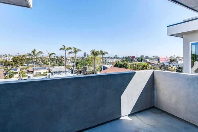 Photo - The Gardens on Bancroft