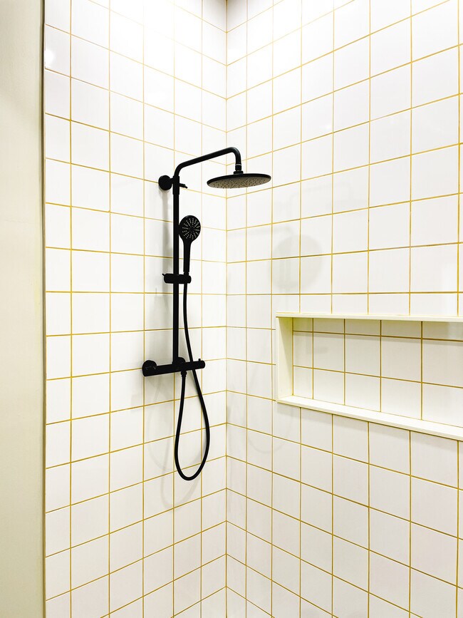 Photo - 736 Park Ave NW Unit 2C