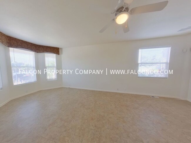 Photo - 2274 Saint Paul Dr