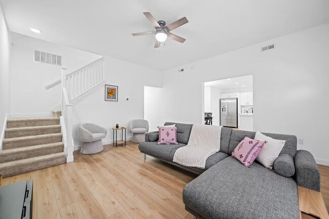 Building Photo - 1019 Central Ave Unit ID1397948P