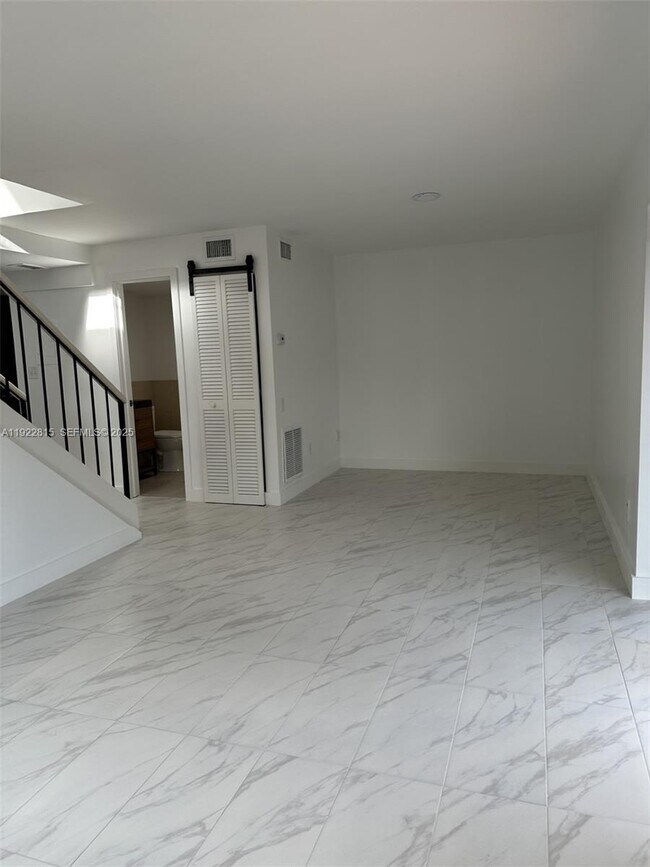 Photo - 7123 SW 115th Pl