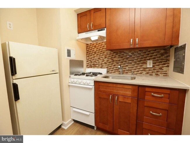 Photo - 2101 Chestnut St Unit 826