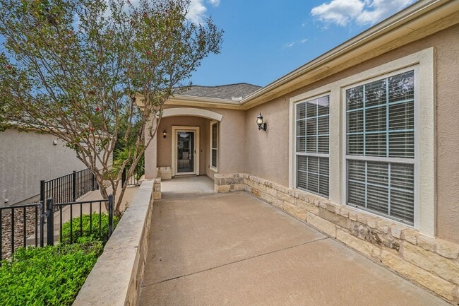 Photo - 533 Mill Pond Path