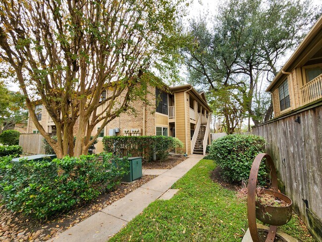 Photo - 1311 Antoine Dr Unit 148