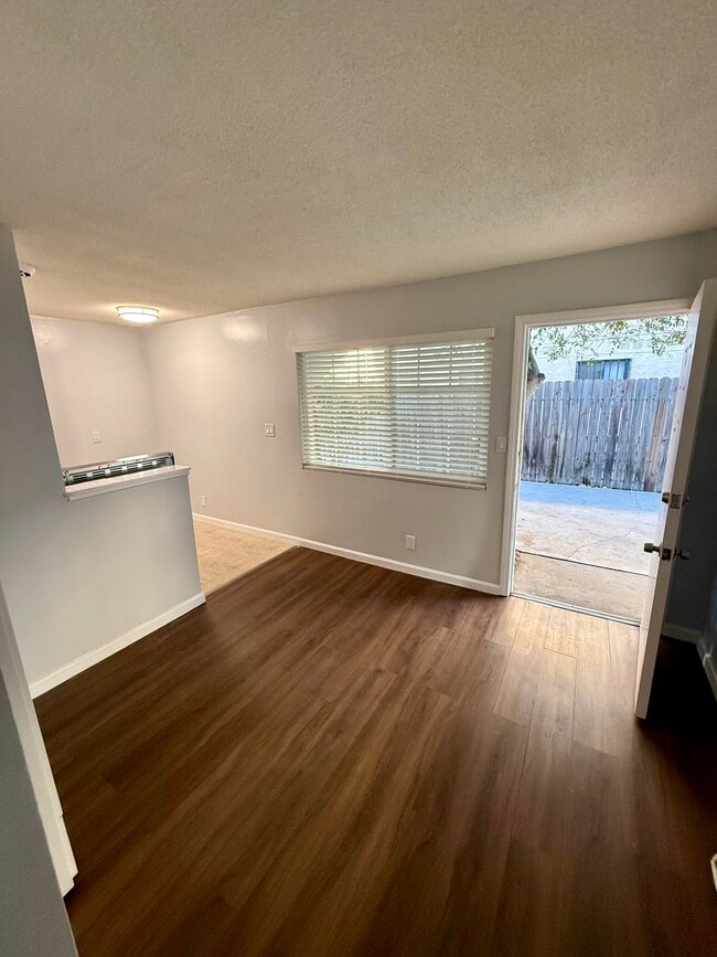 4114 Manhattan Beach Blvd Unit 6