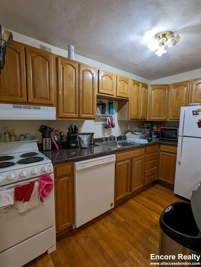 Photo - 34 Gardner St Unit 1