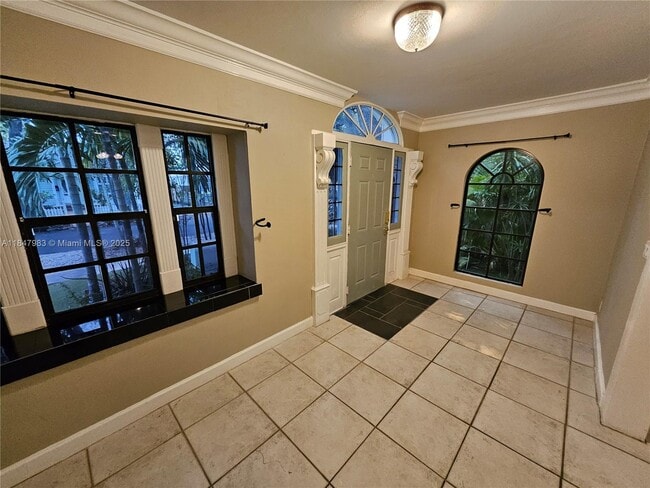 Photo - 38 SW 6th St