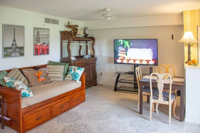 275 Palm Ave Unit SI ID1631324P