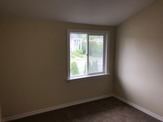 4021 Pacific Ave Unit B