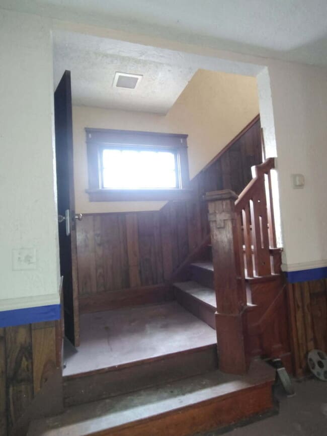 Building Photo - 4129 S Calhoun St
