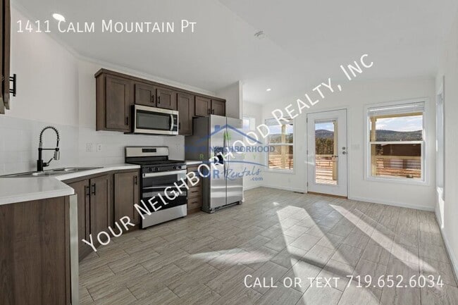 Building Photo - 1411 Calm Mountain Pt