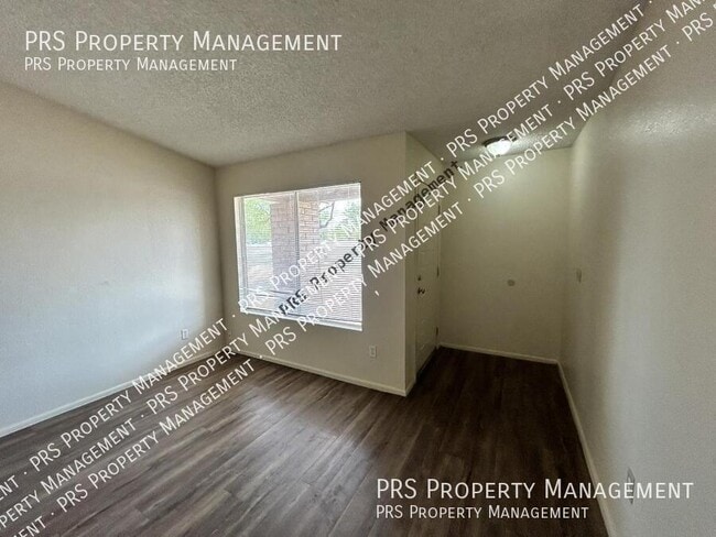 Photo - 3226 N Sycamore Pl