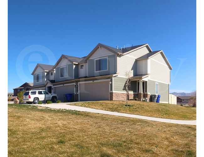 Photo - 232 Warbler Ct