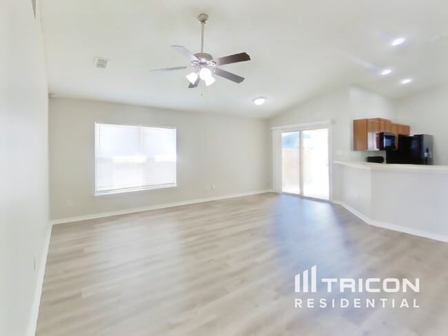 Photo - 1532 Irishwood Ct