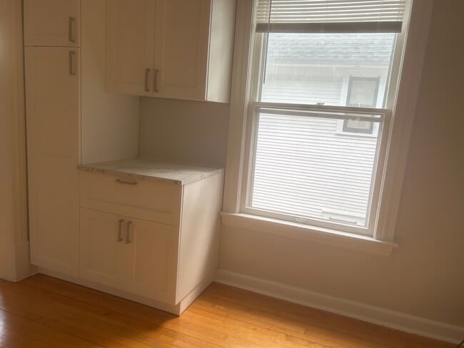 1322 Adams St NE Unit 2