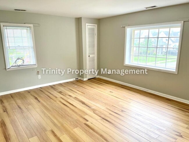 Photo - 628 Collins Ave