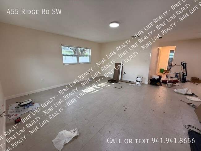 Photo - 455 Ridge Rd SW